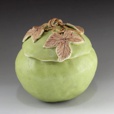 Green lidded jar porcelain pinch pot 0892 copy